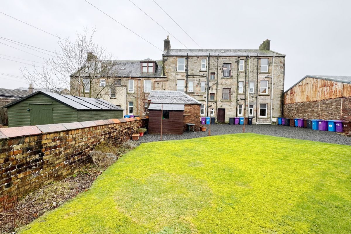 1 Bedroom   Flat