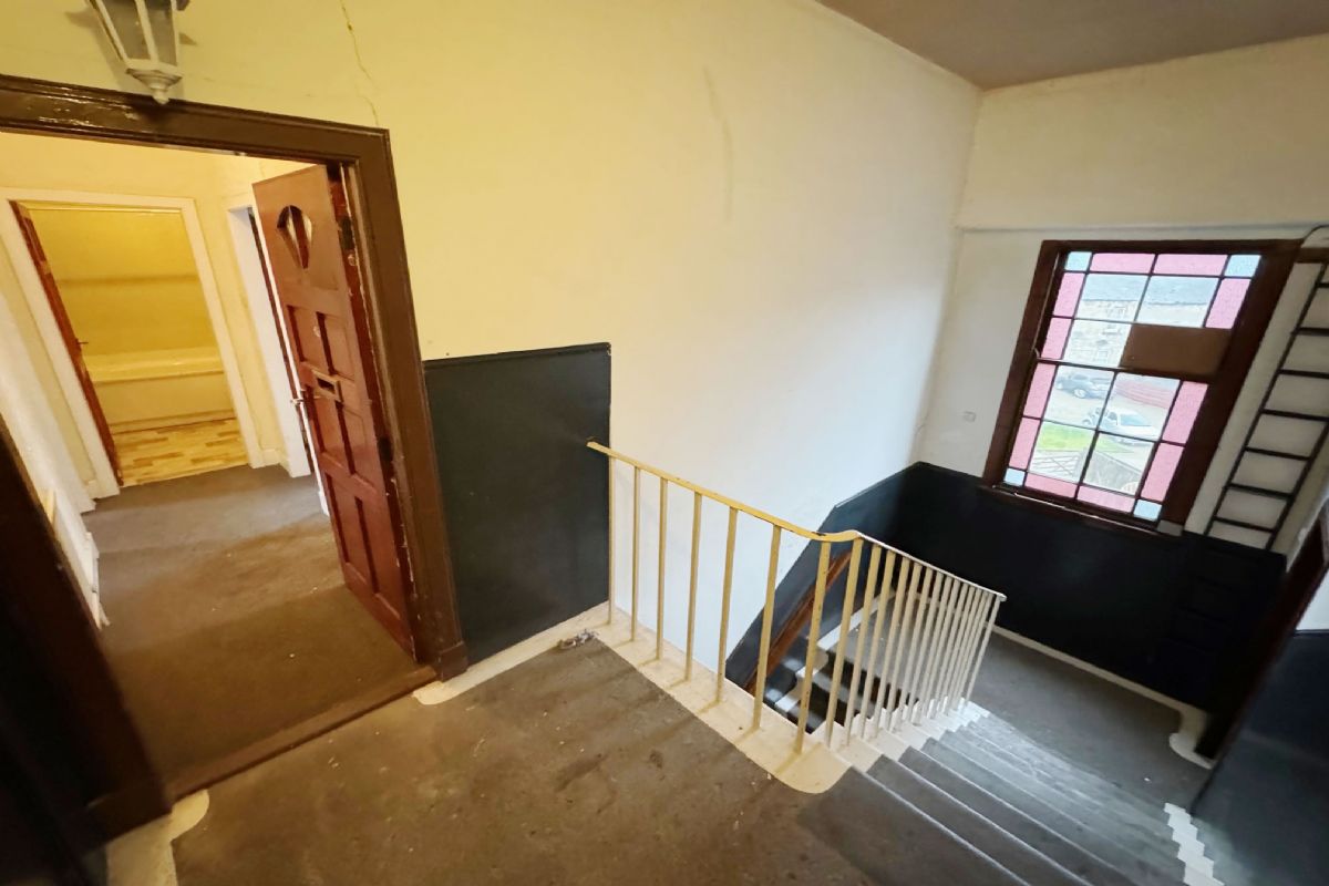 1 Bedroom   Flat