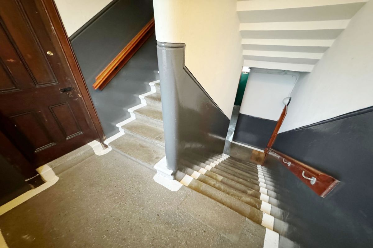 1 Bedroom   Flat