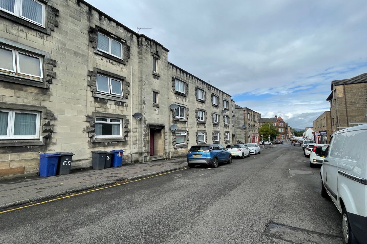 2 Bedroom   Flat