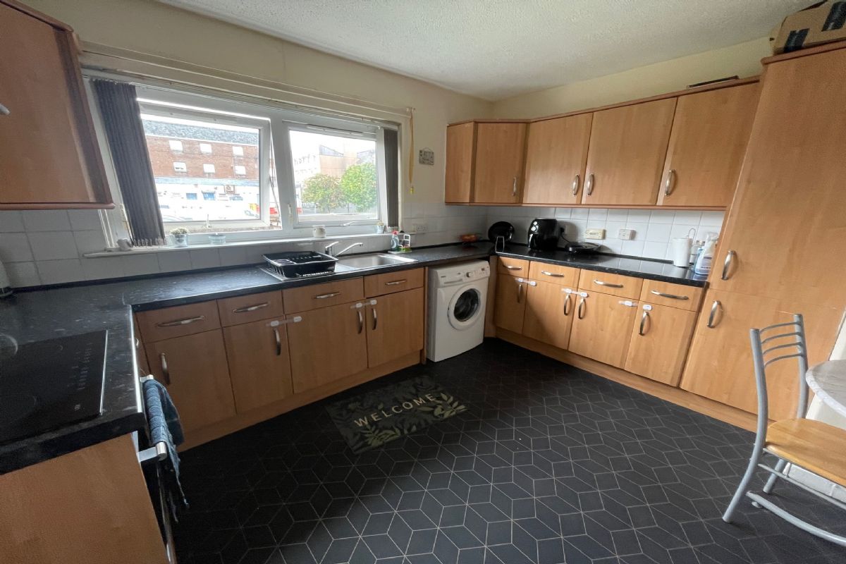 2 Bedroom   Flat