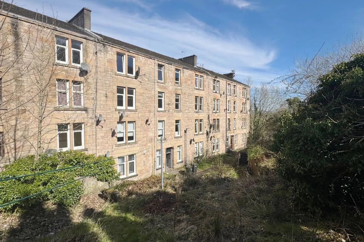2 Bedroom   Flat