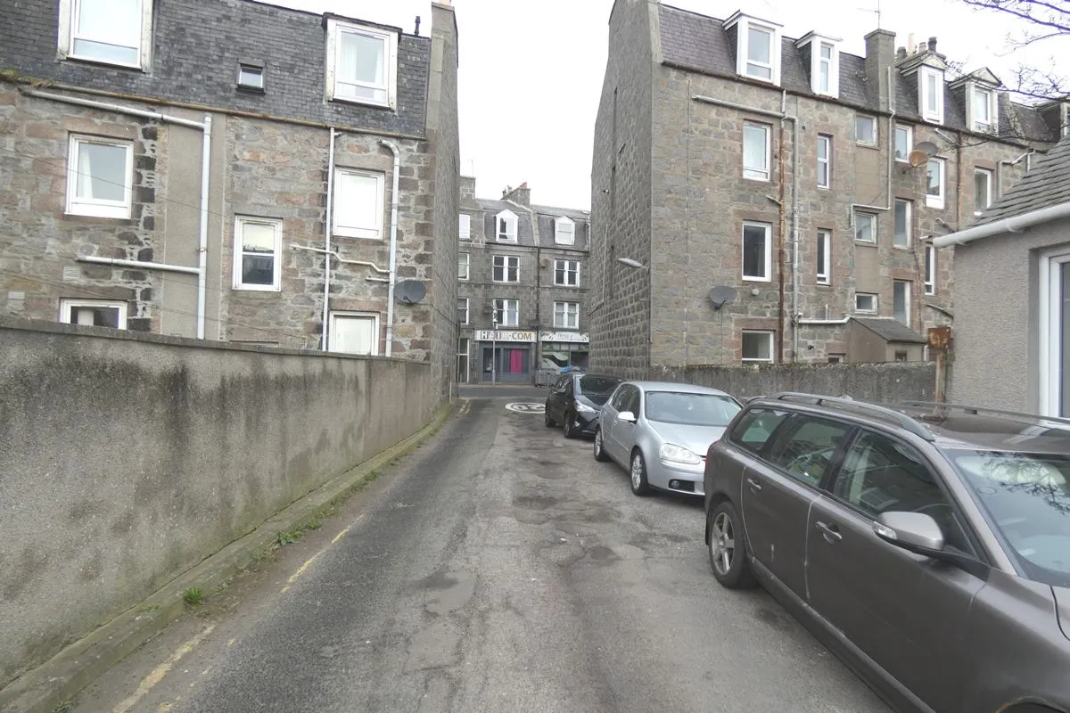 1 Bedroom   Flat