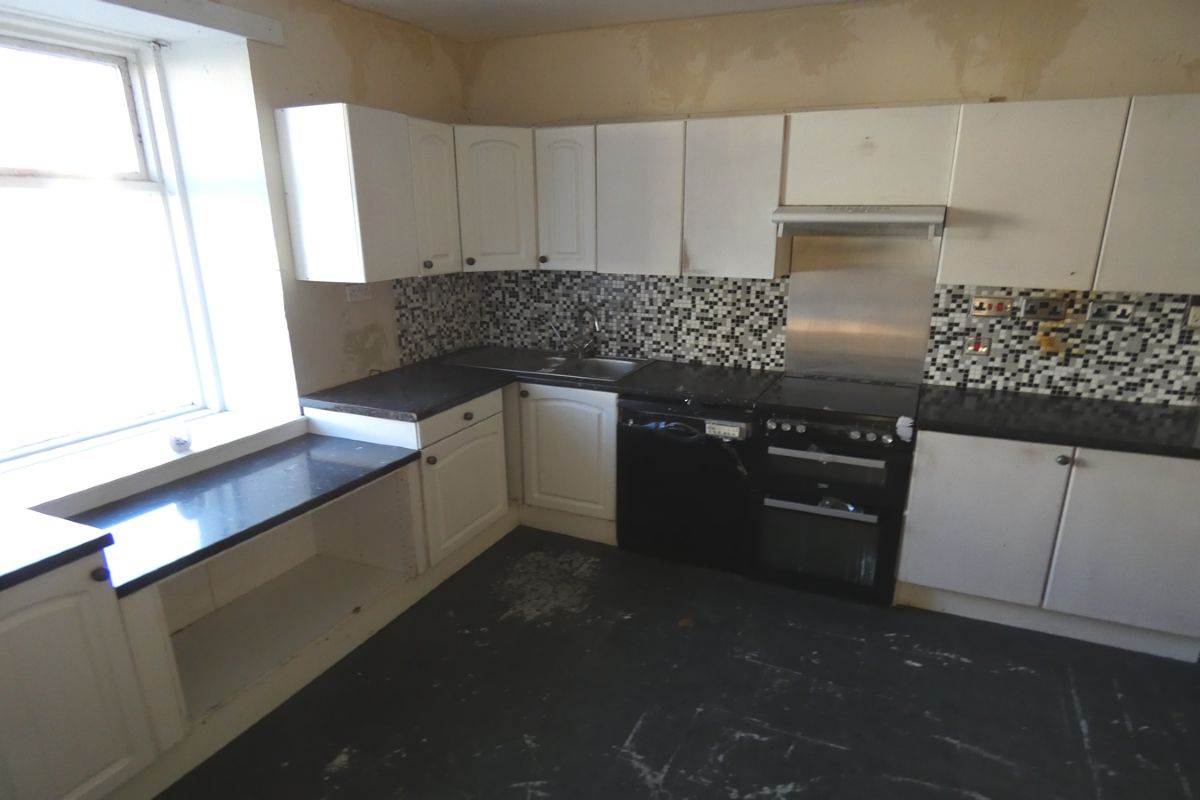 4 Bedroom   House