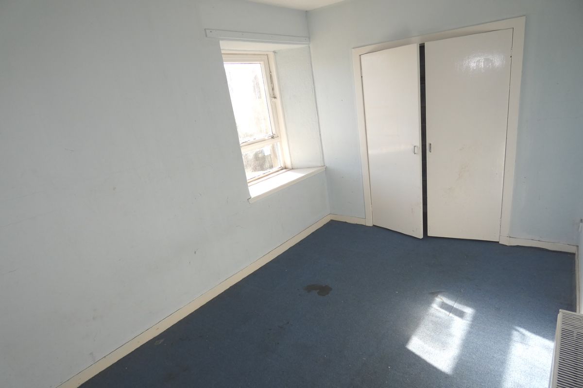 4 Bedroom   House