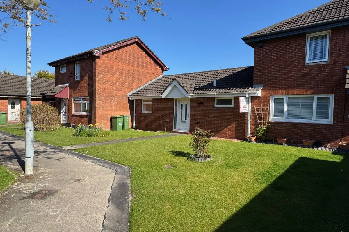 2 Bedroom   House
