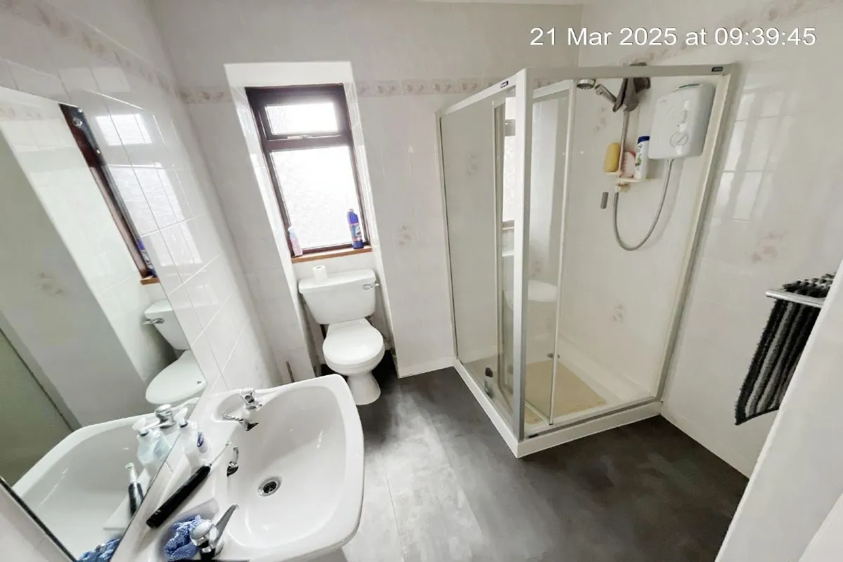 2 Bedroom   House