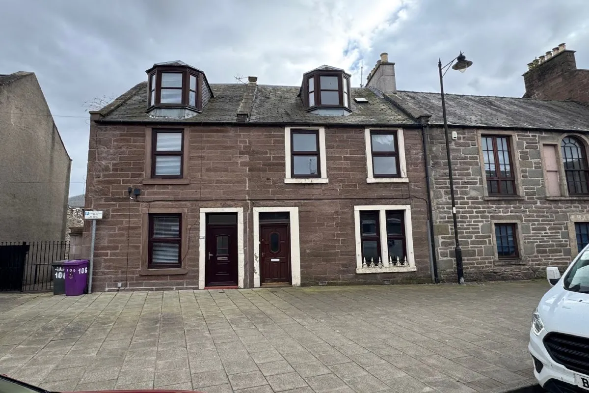 3 Bedroom   Flat