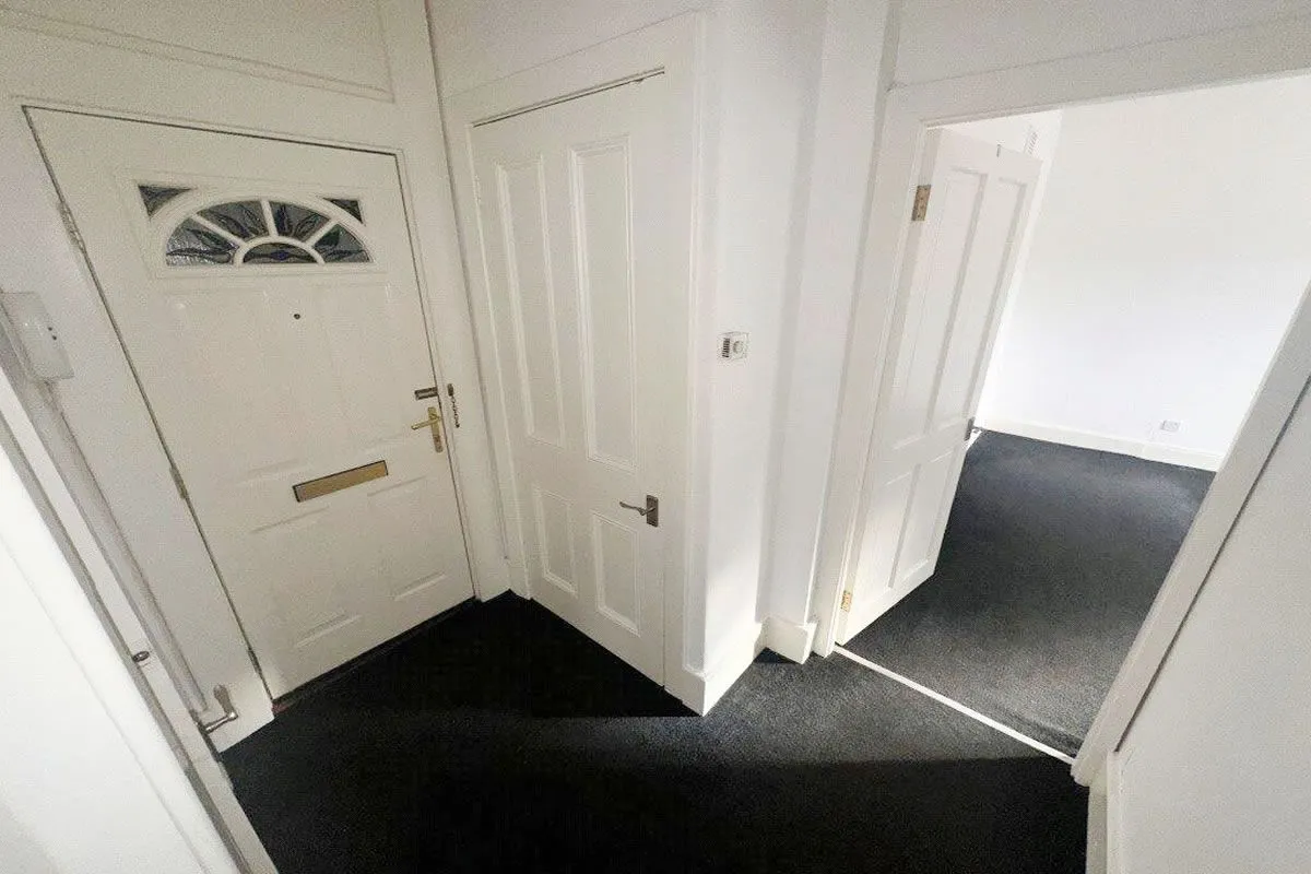 1 Bedroom   Flat