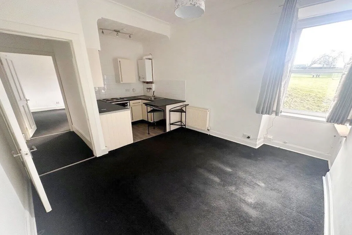 1 Bedroom   Flat