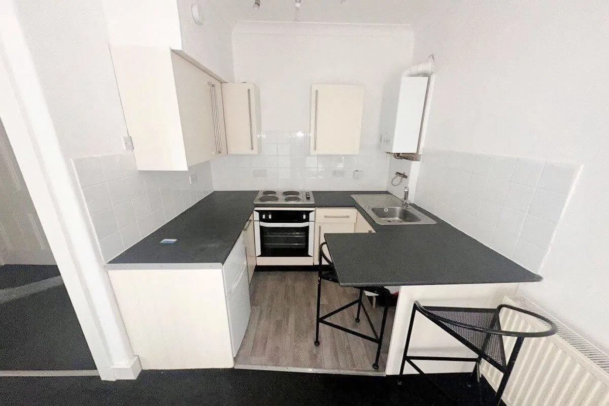 1 Bedroom   Flat