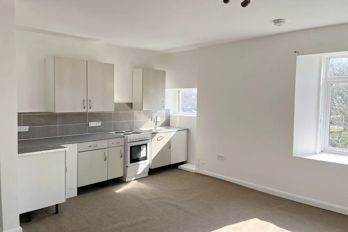 1 Bedroom   Flat