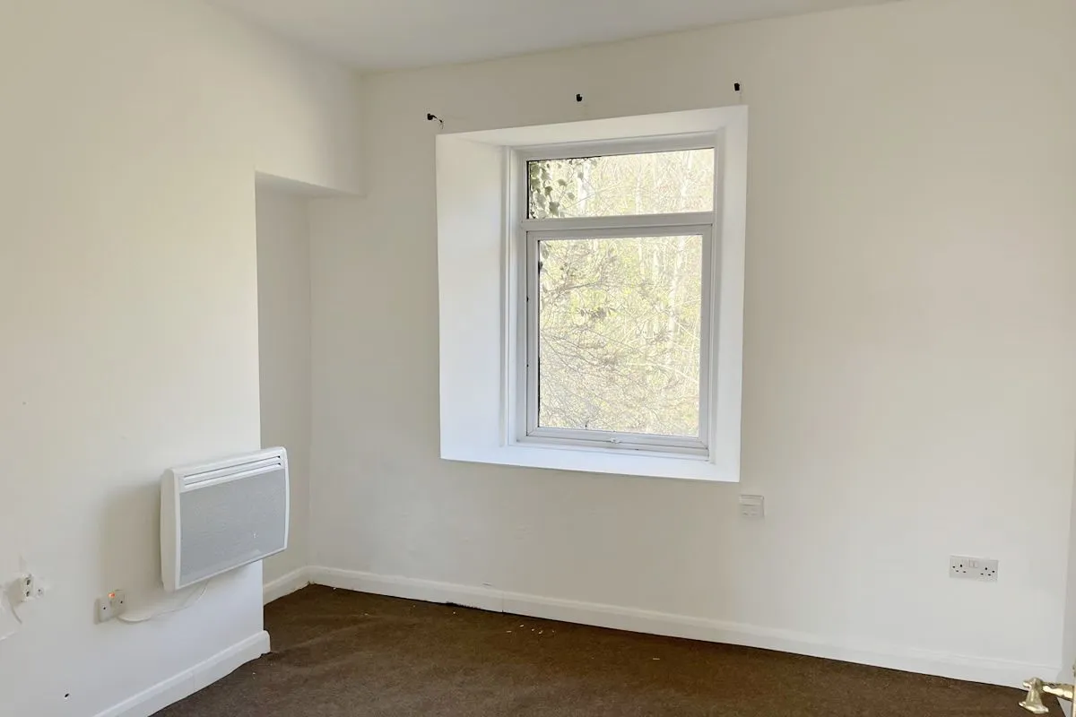 1 Bedroom   Flat