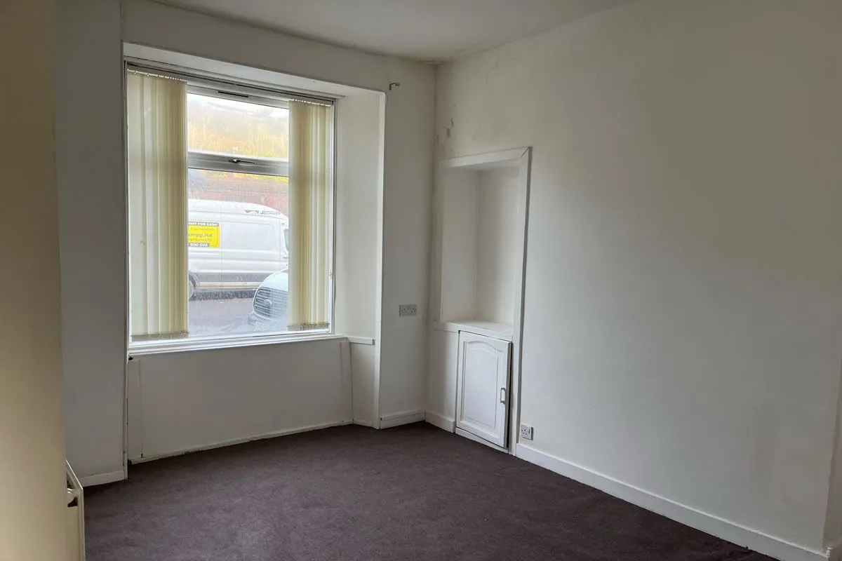 1 Bedroom   Flat