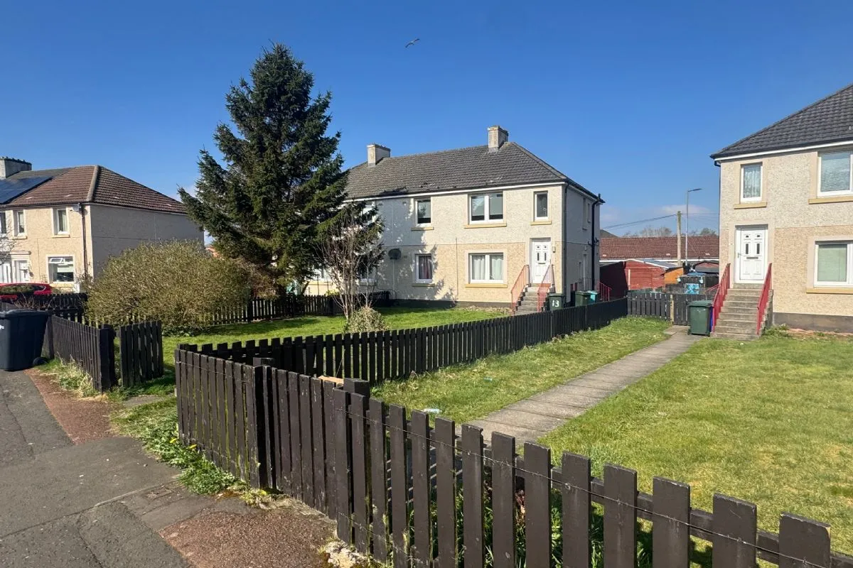 2 Bedroom   Flat