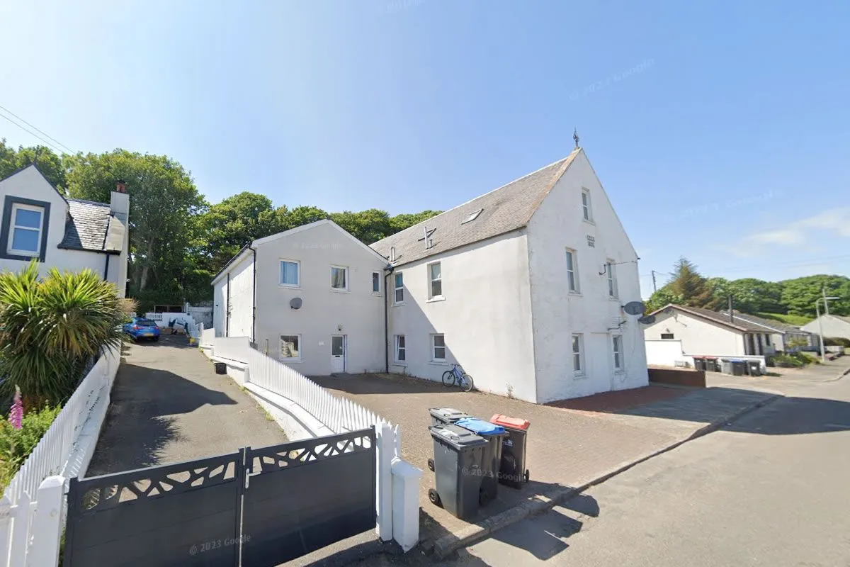 2 Bedroom   Flat