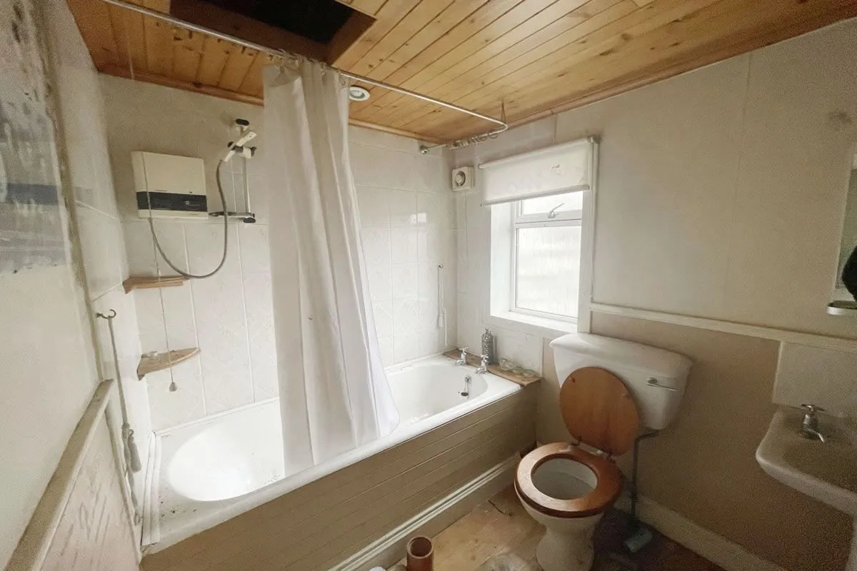 3 Bedroom   House