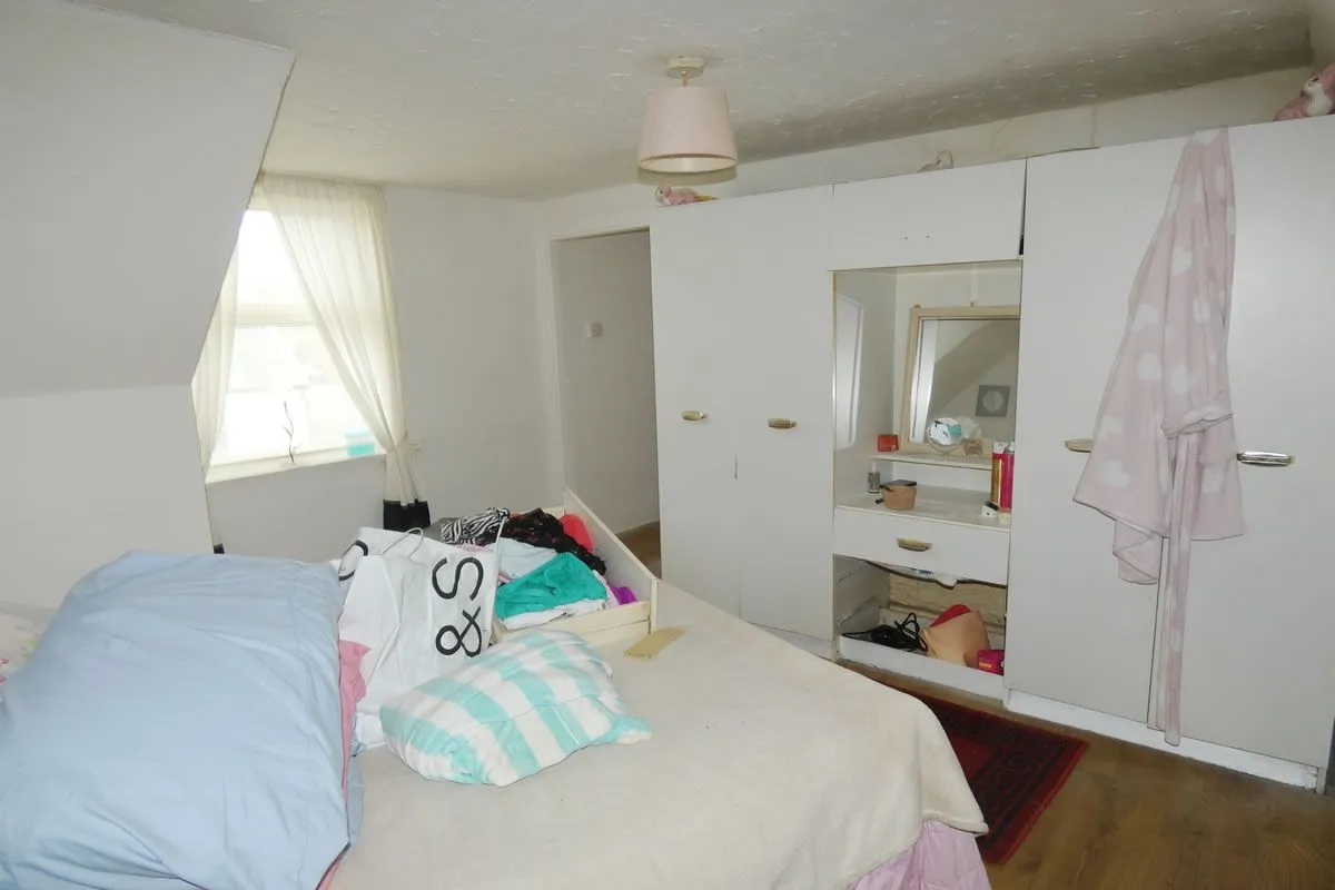 2 Bedroom   House