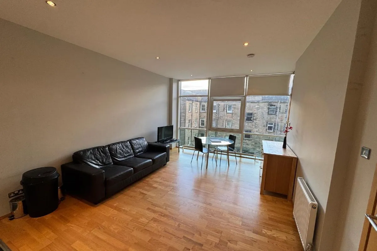 1 Bedroom   Flat
