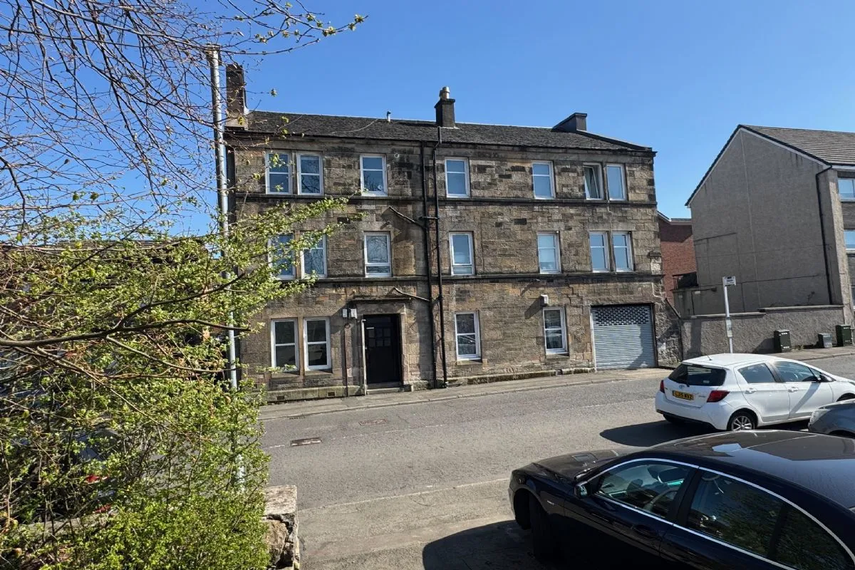 1 Bedroom   Flat