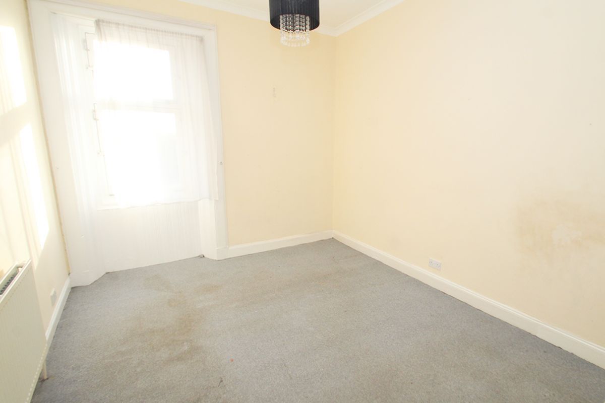 2 Bedroom   Flat