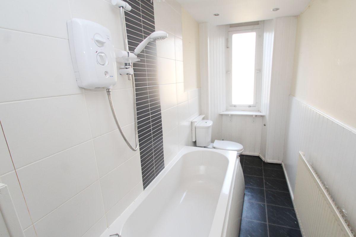 2 Bedroom   Flat