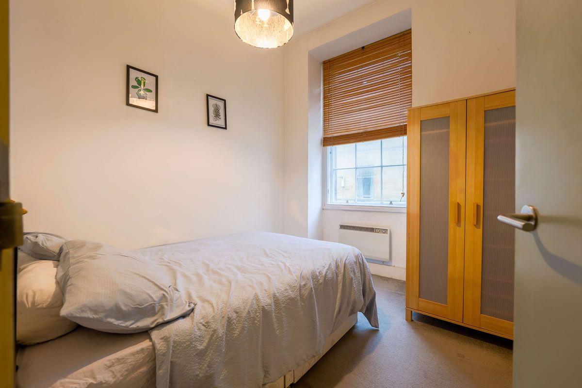 2 Bedroom   Flat
