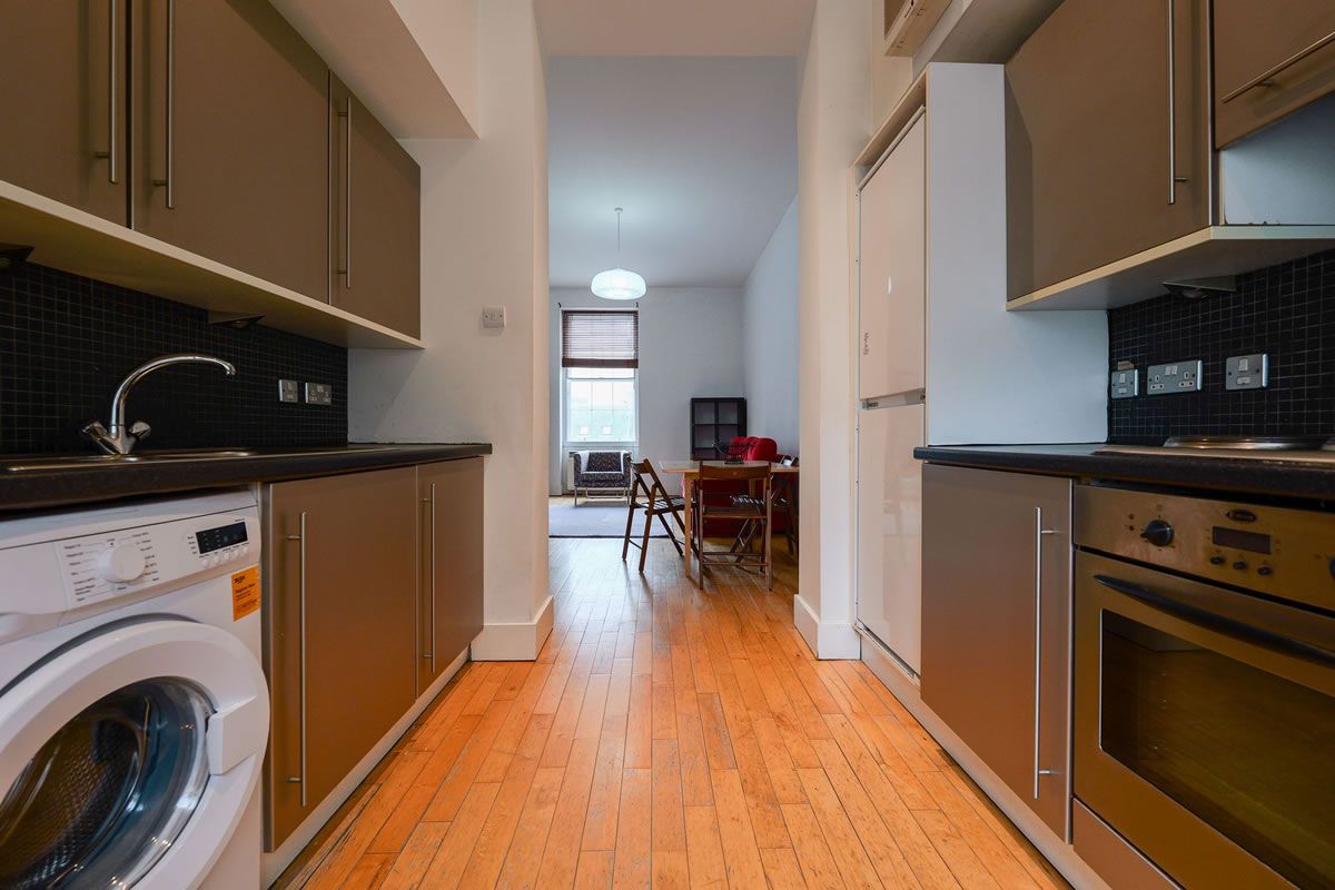 2 Bedroom   Flat