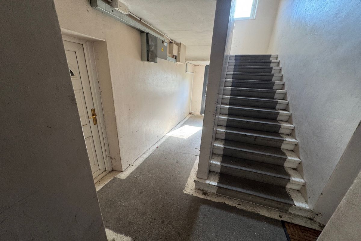2 Bedroom   Flat