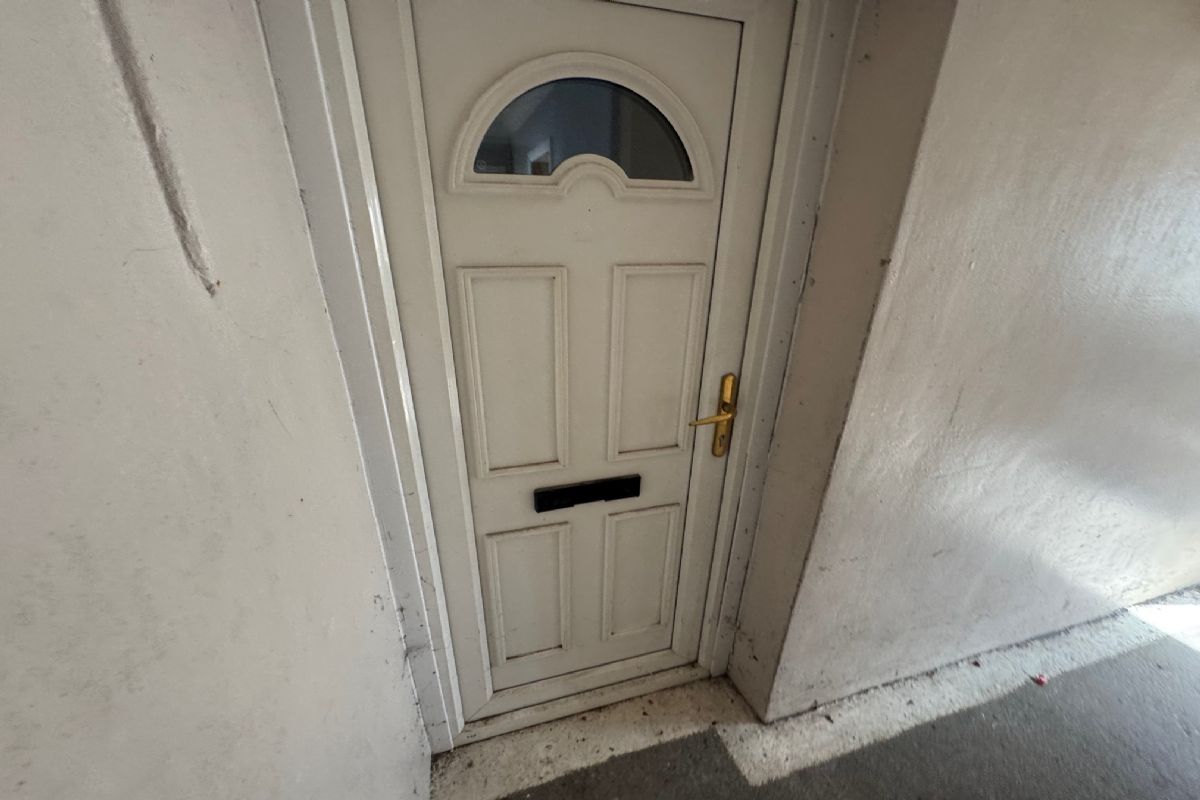 2 Bedroom   Flat