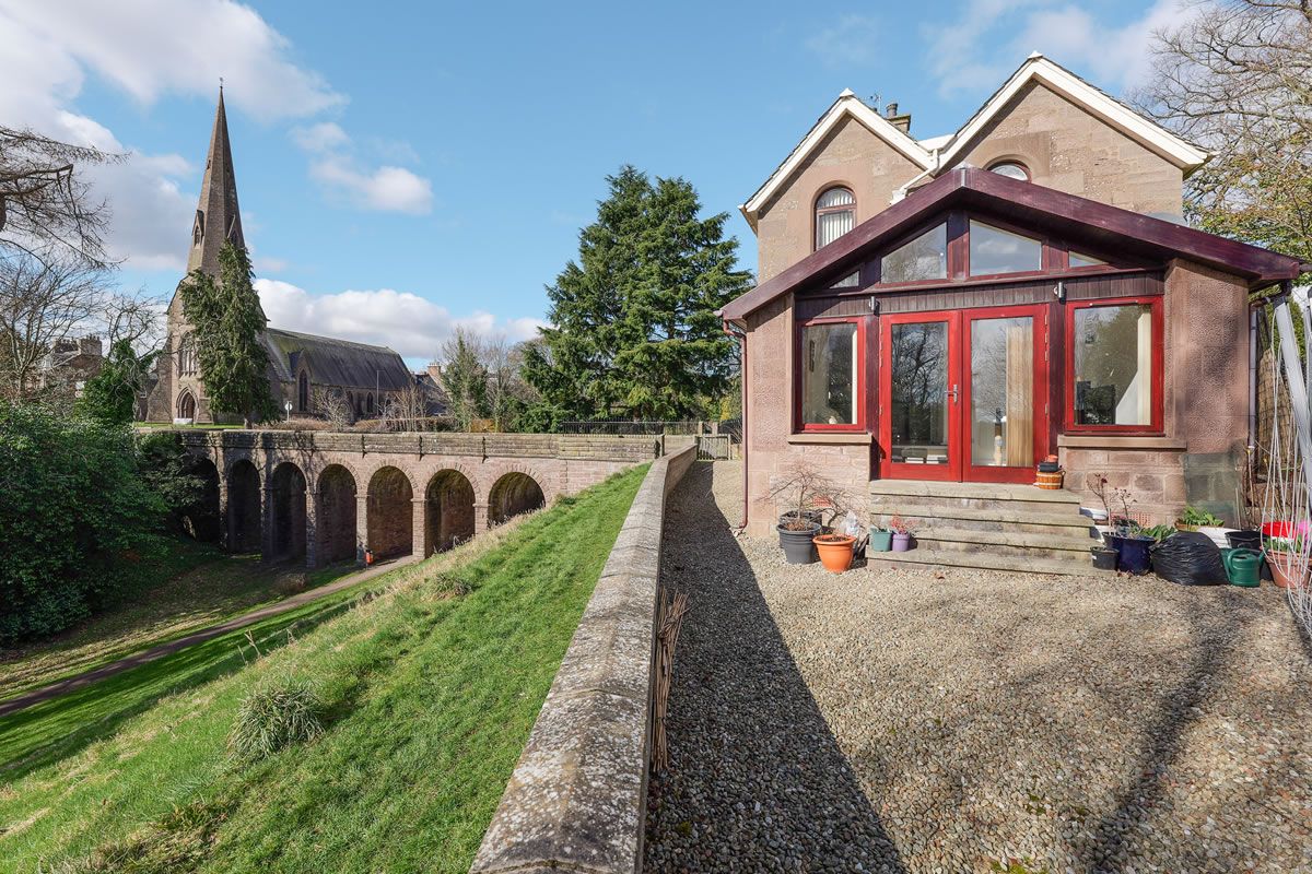 3 Bedroom   House