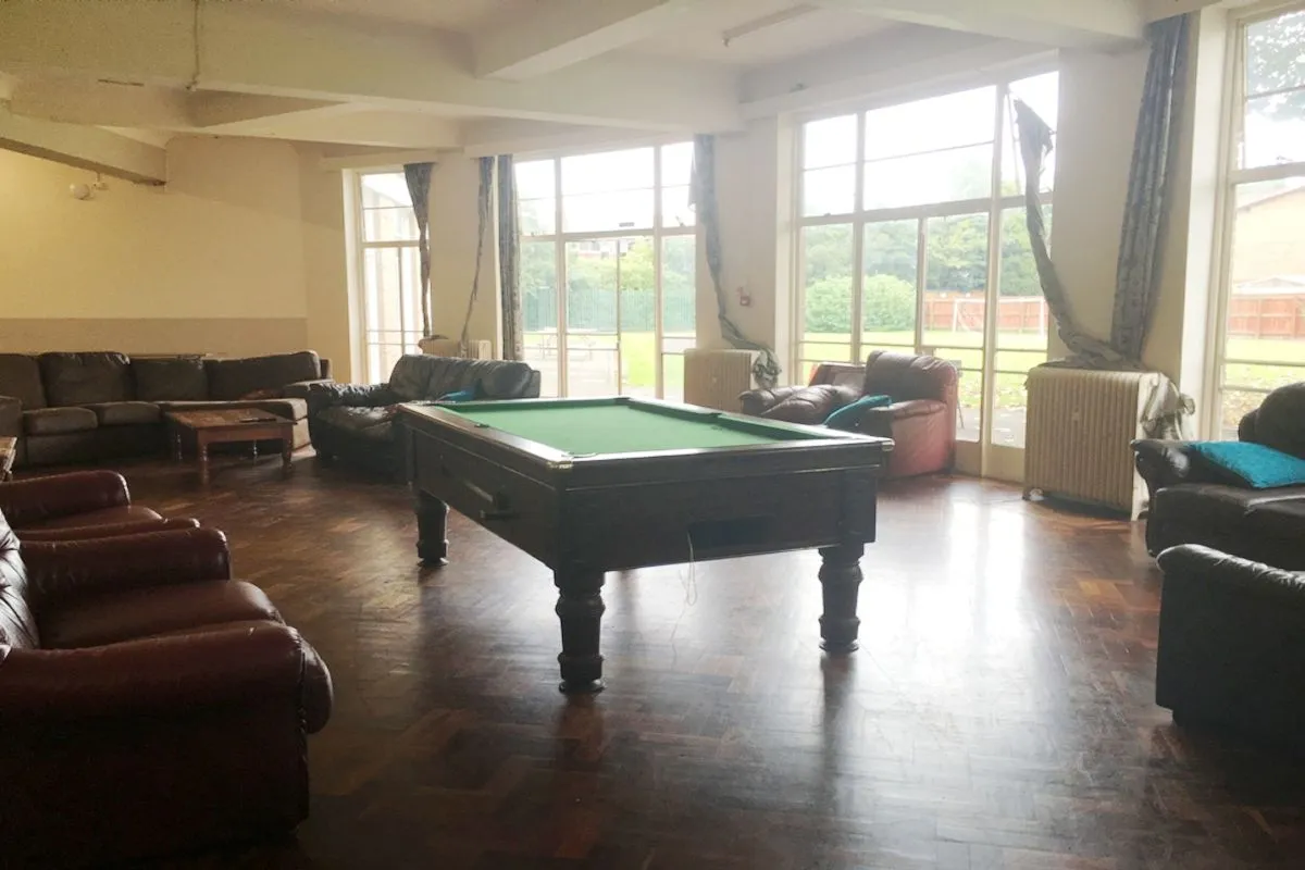 1 Bedroom   Flat