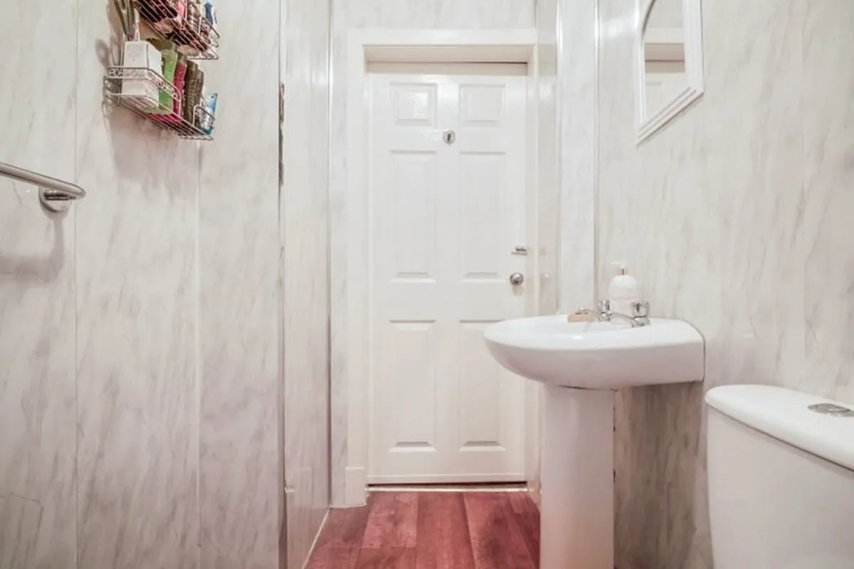 1 Bedroom   Flat