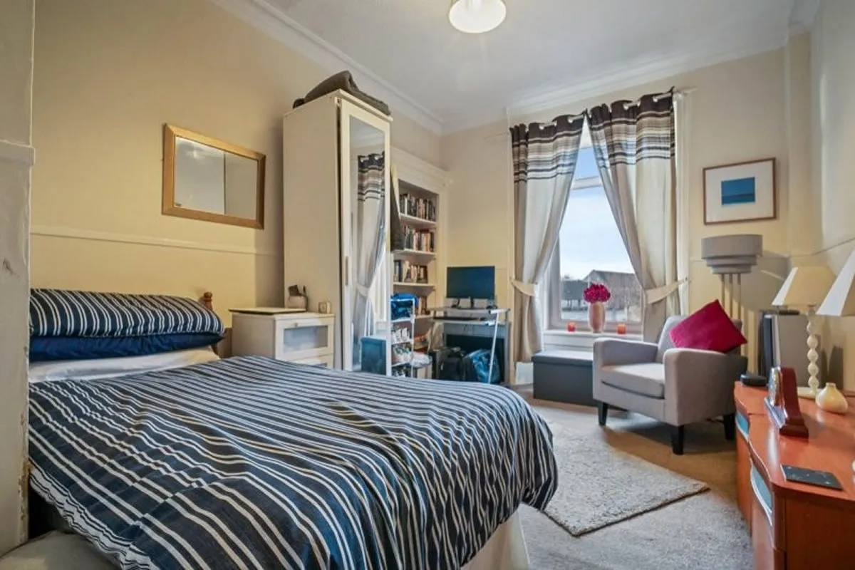 1 Bedroom   Flat