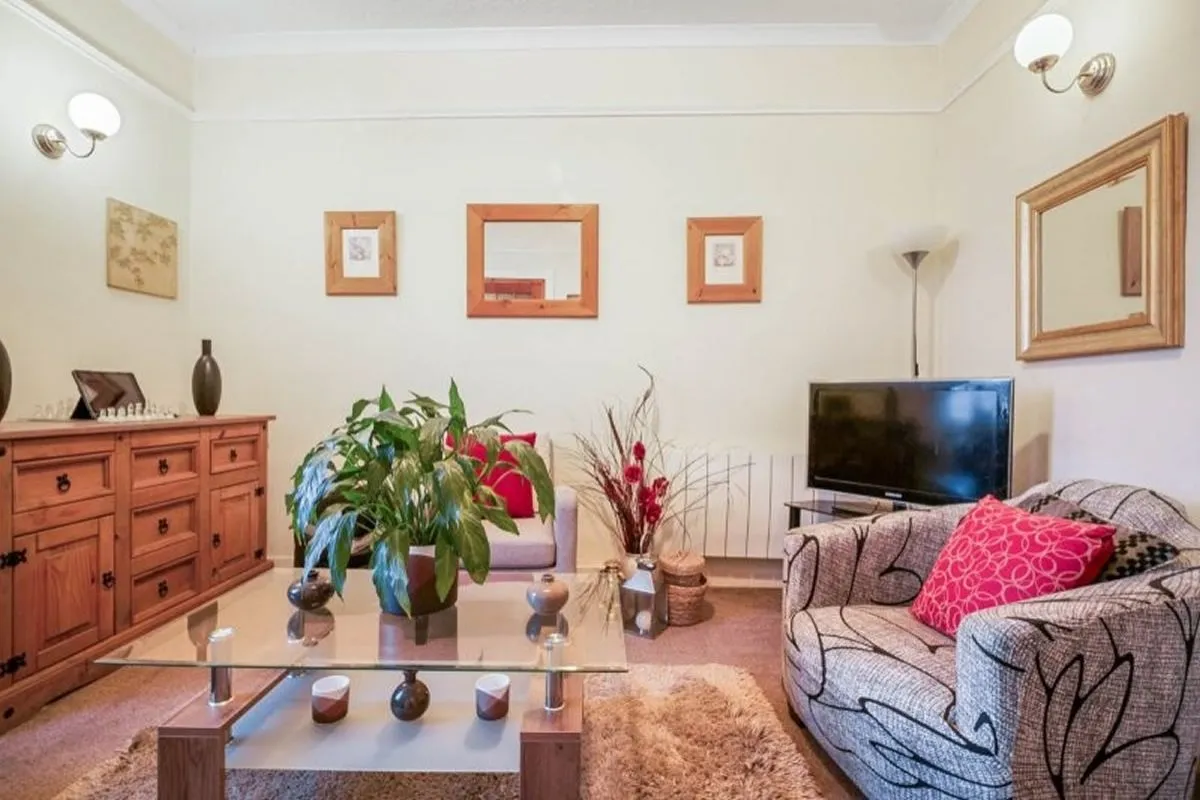 1 Bedroom   Flat