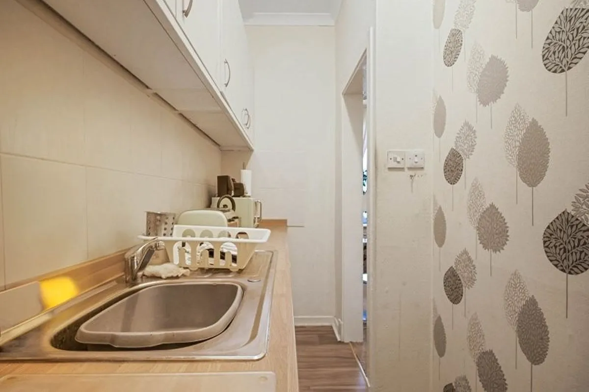 1 Bedroom   Flat