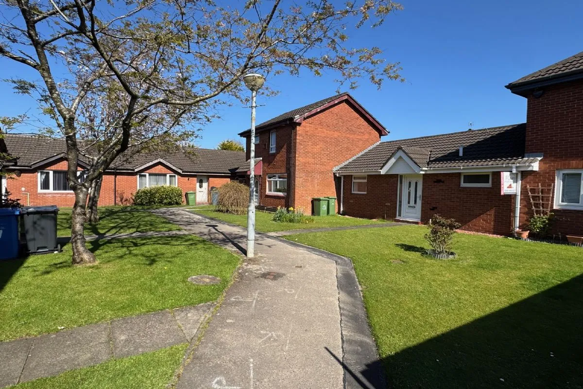 2 Bedroom   House
