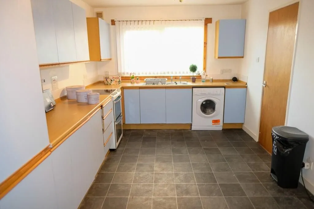2 Bedroom   House