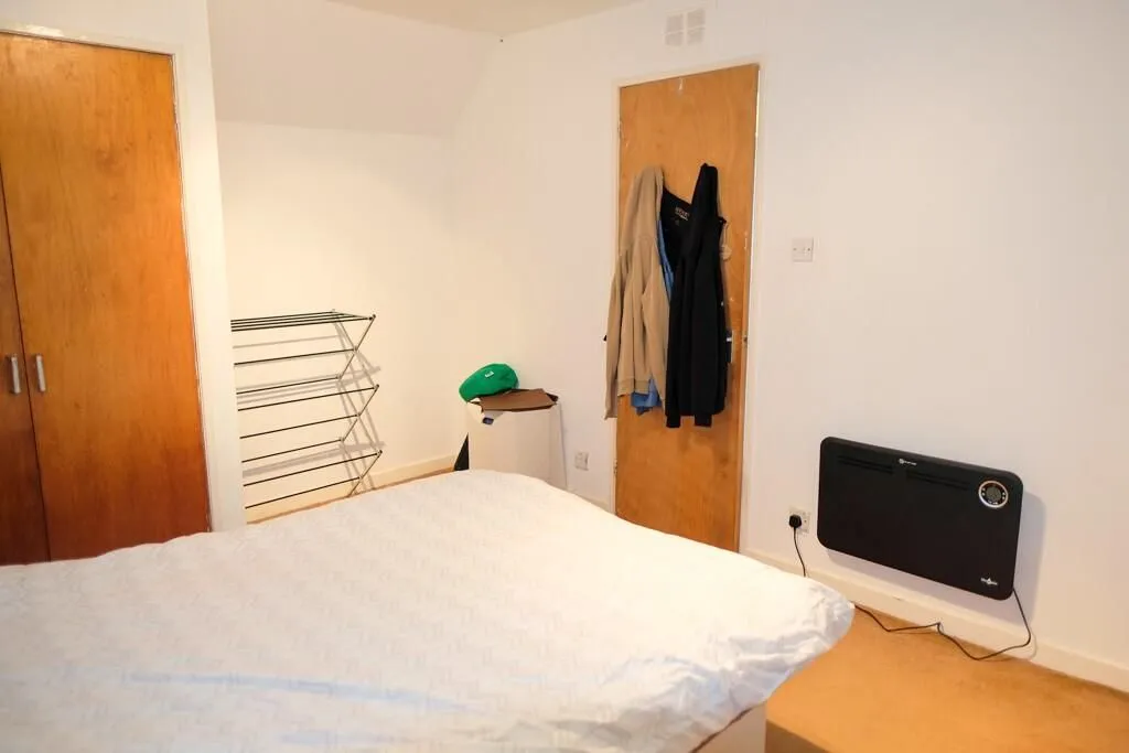 2 Bedroom   House