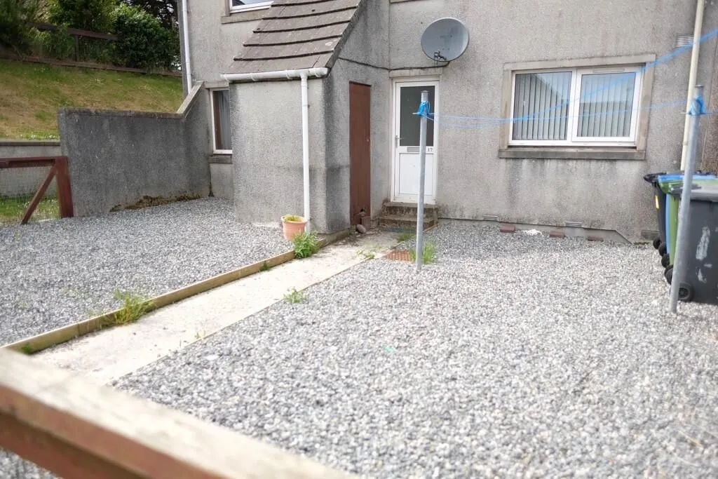 2 Bedroom   House