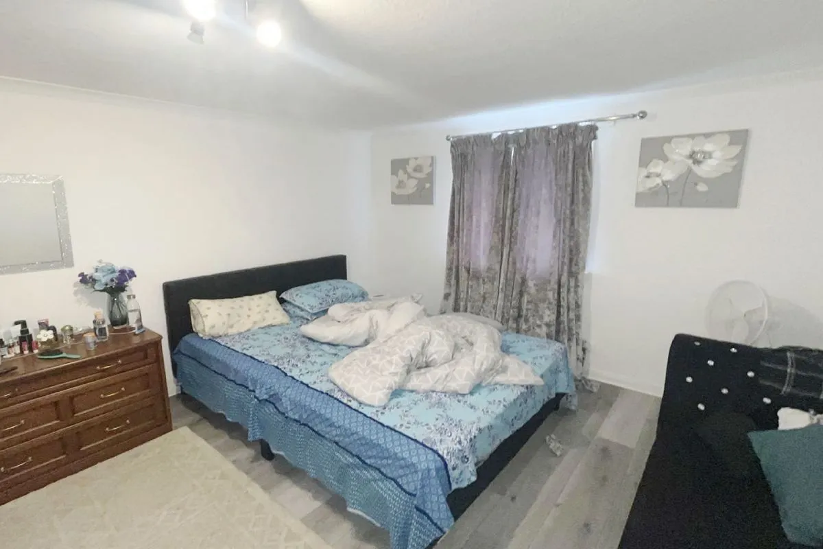 3 Bedroom   House
