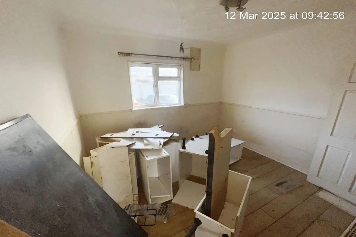 1 Bedroom   Flat