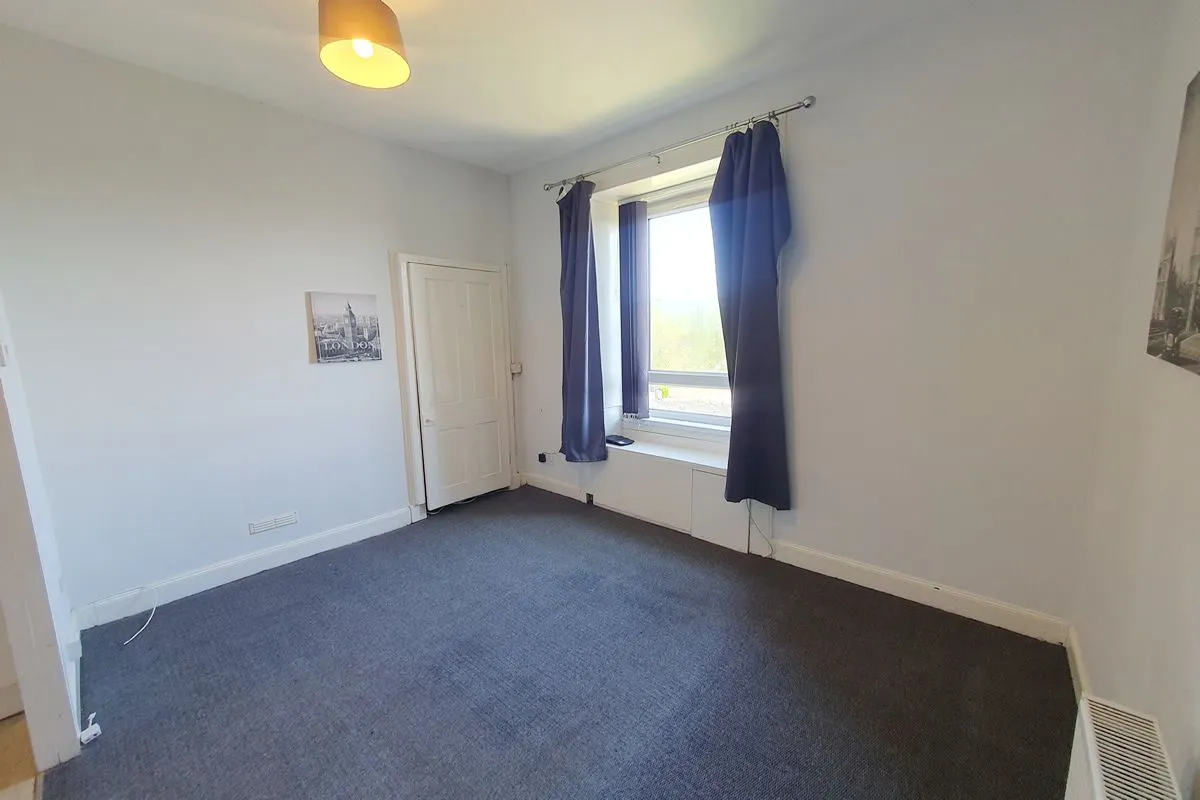2 Bedroom   Flat