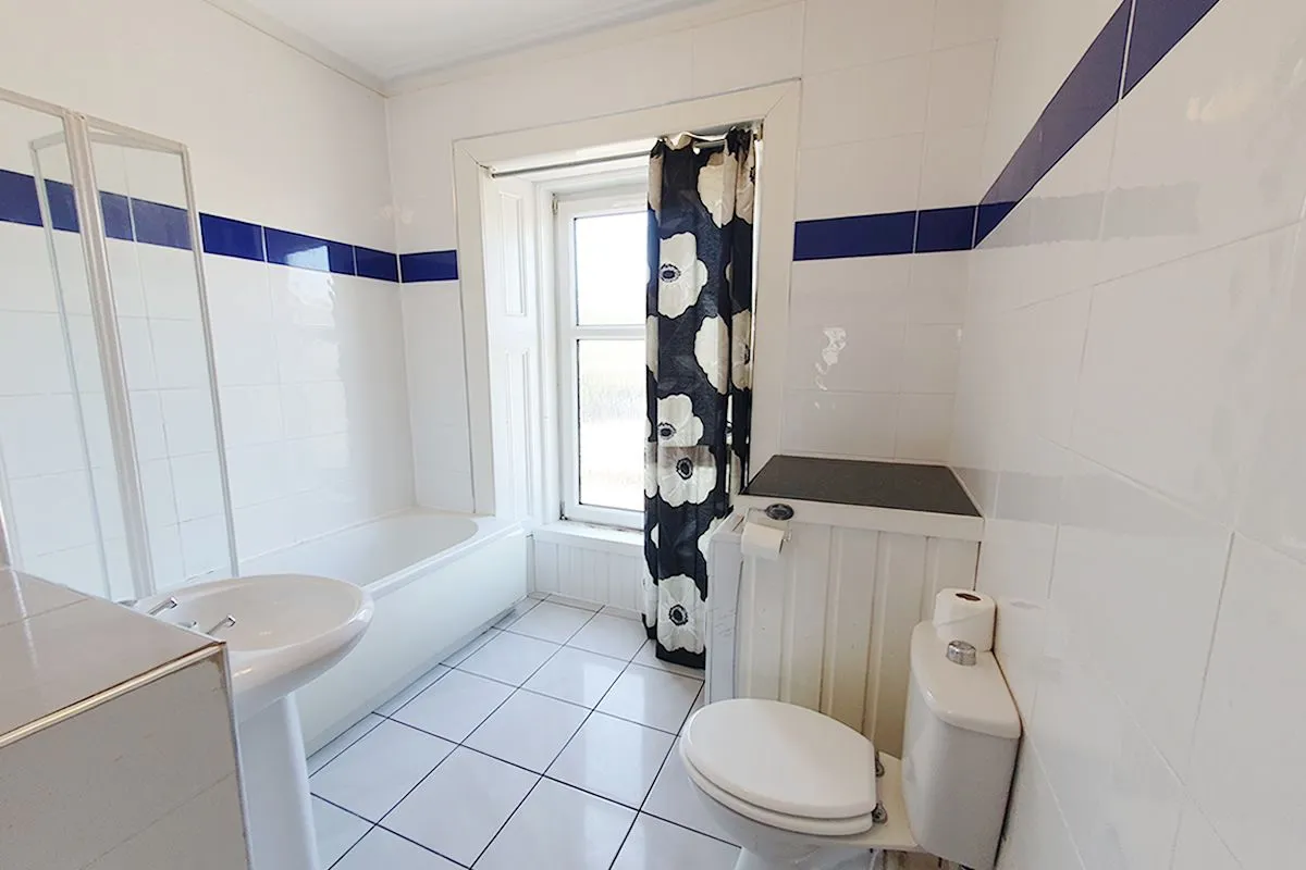 2 Bedroom   Flat