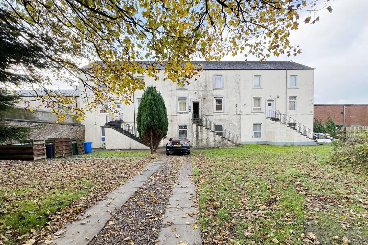 1 Bedroom   Flat
