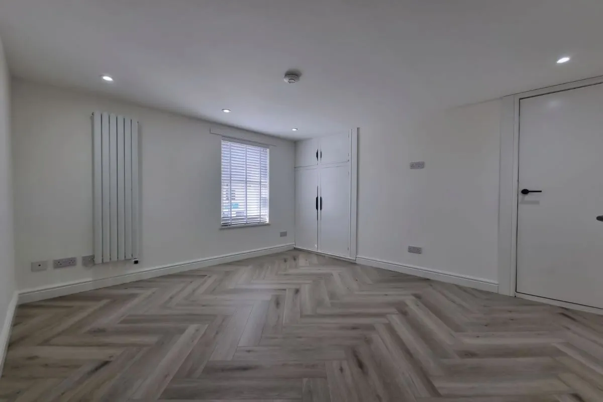 1 Bedroom   Flat