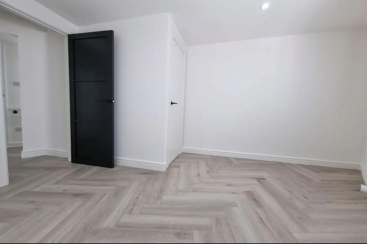 1 Bedroom   Flat