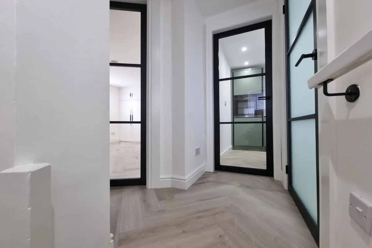 1 Bedroom   Flat