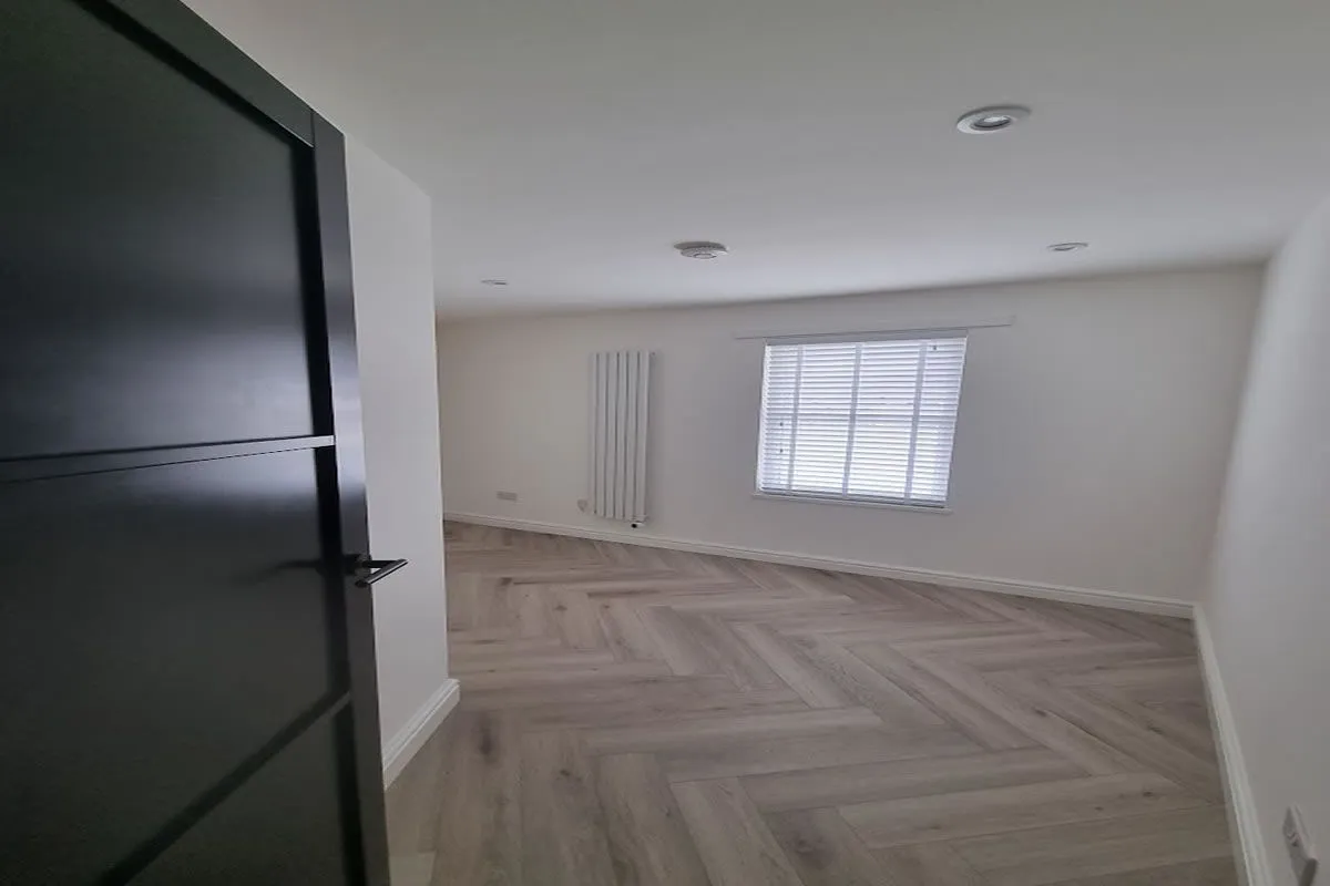 0 Bedroom   Flat