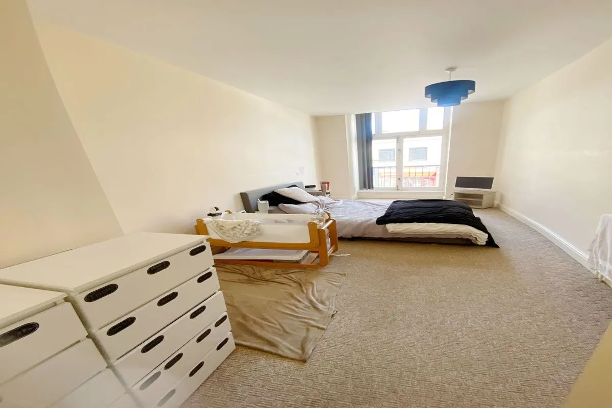 1 Bedroom   Flat